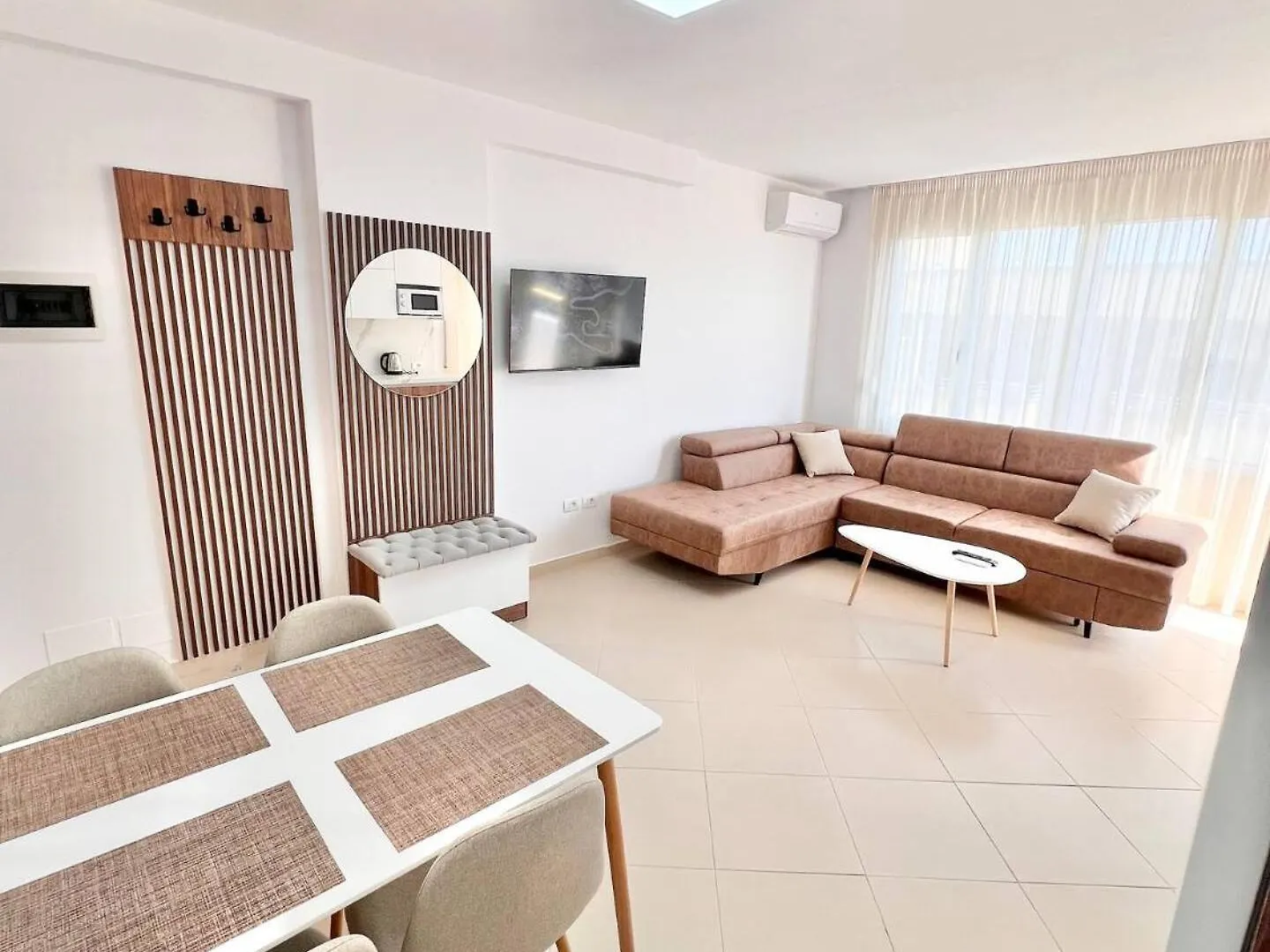 アパート Solmare Suite By Adriatic Living ドゥラス