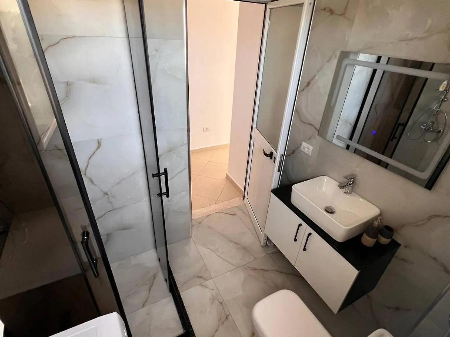 Solmare Suite By Adriatic Living Durrës 0*,