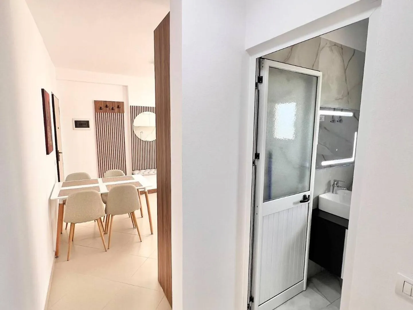 Solmare Suite By Adriatic Living ドゥラス 0*,